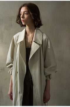 A Classic Commuter Easual Fashion Tie Collar Coat