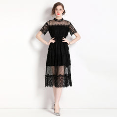Lace stitching Mesh Yarn Waist Slimming Short Sleeve Long Dress