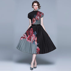 Vintage Print Pleated Short Sleeve Top and Pleated Skirt Fashion Two-Piece Suit