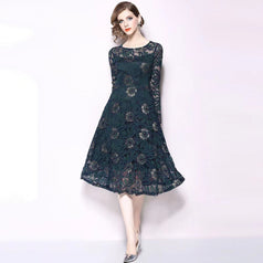 Silm-Fit Lace Dress