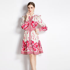 Retro Palace Style V-Neck Single Breasted Lantern Sleeve Tucked Waist Slimming Dress