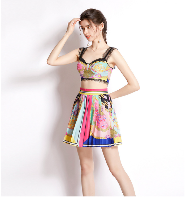 Holiday Printed Pleated Skirt and Lace Patchwork Top