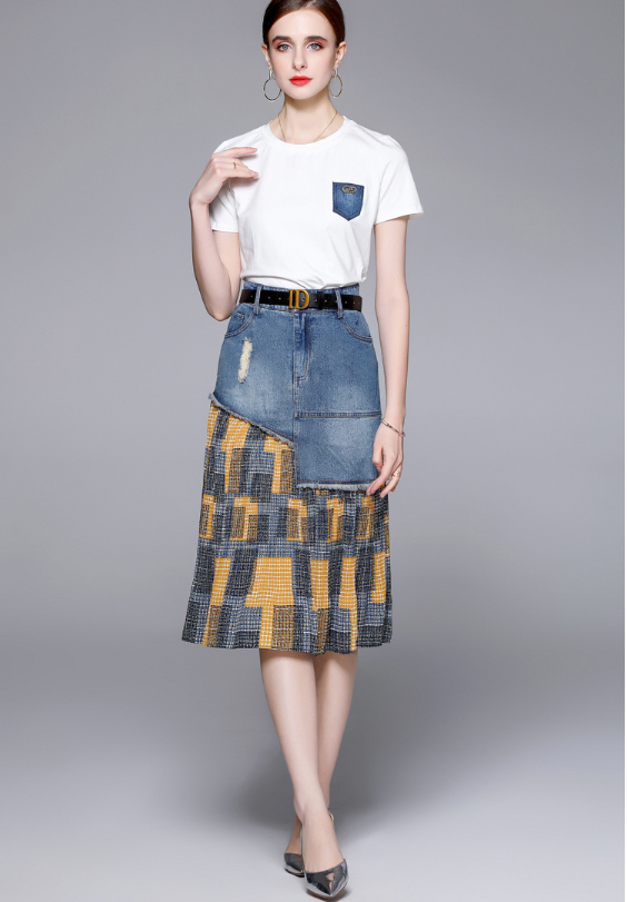 Women's Round Neck T-Shirt and Stylish and Stylish Patchwork Denim Skirt Two-Piece Set