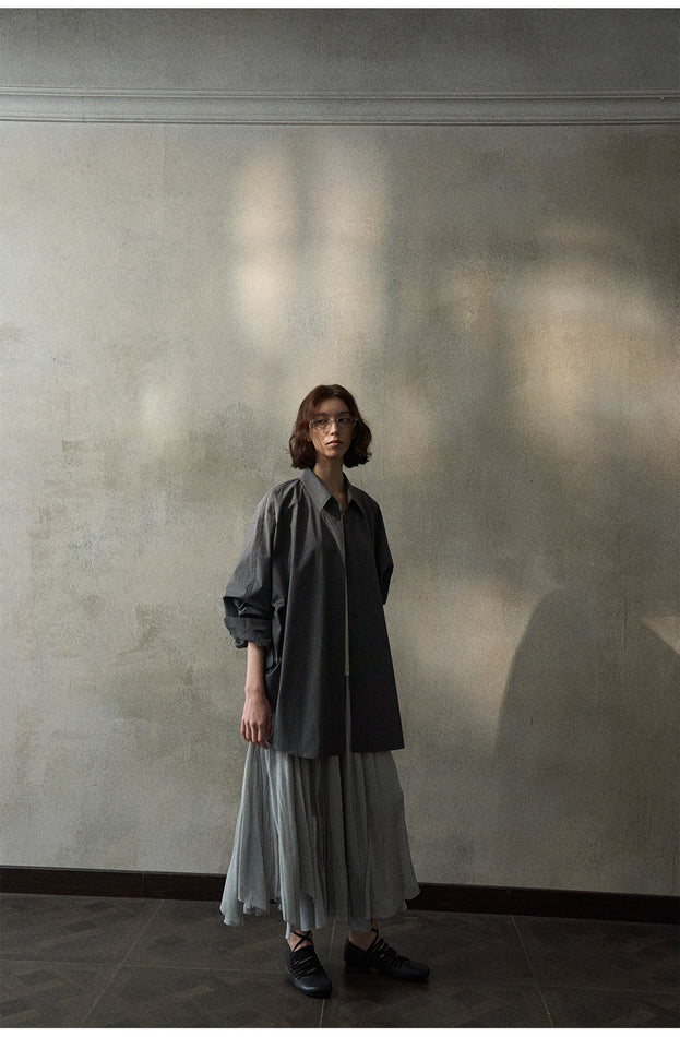 A Loose And Fashionable Button Mid-length Sleeved cotton Commuting Blouse