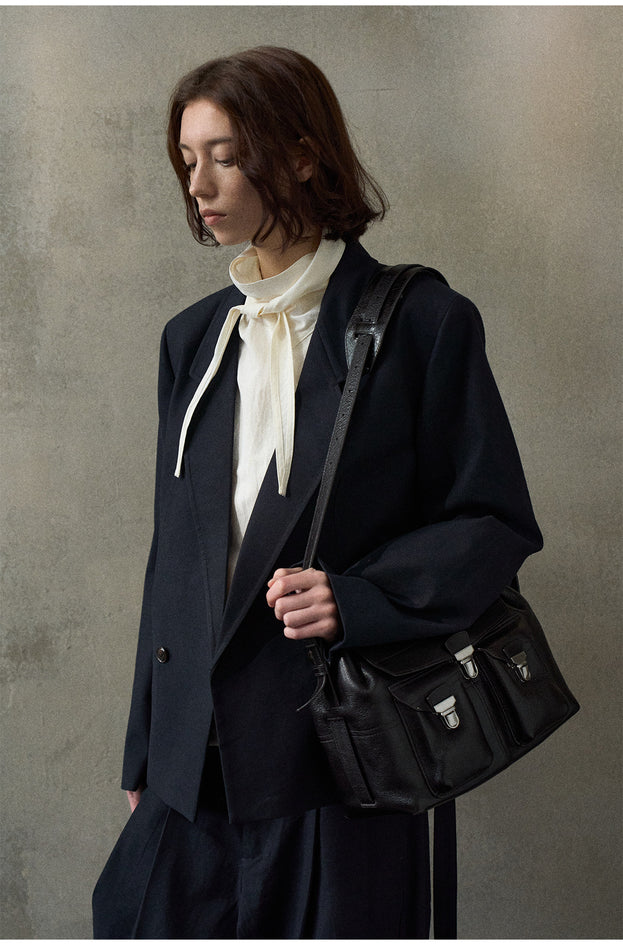 Fashionable, Casual And Comfortable Commuting Women Blazer