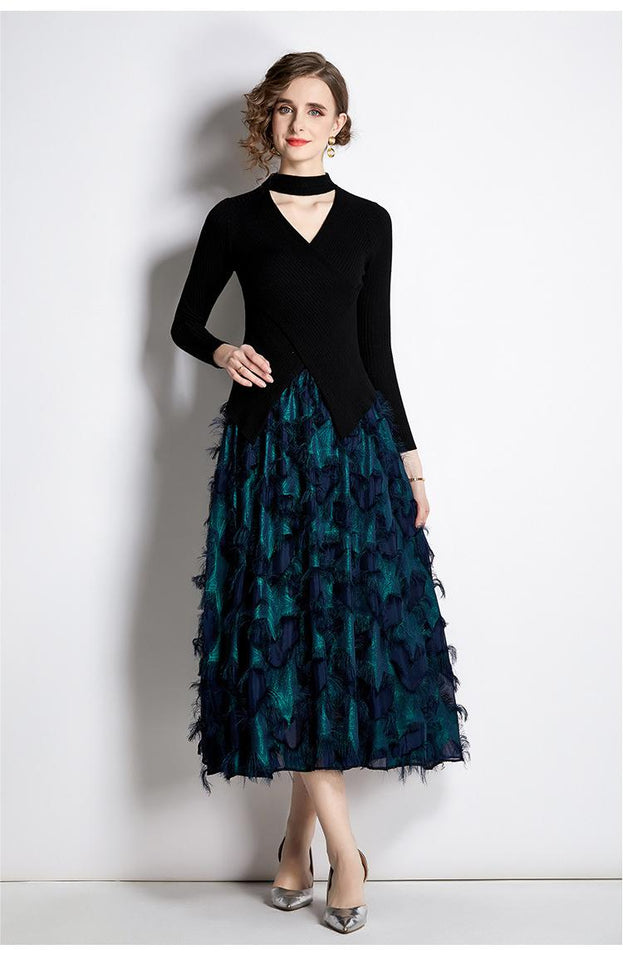V-Neck Cross Dlimming Knitted Top and Bronzed Five-Pointed Star Eyelashes Tassel Skirt Two-Piece Suit
