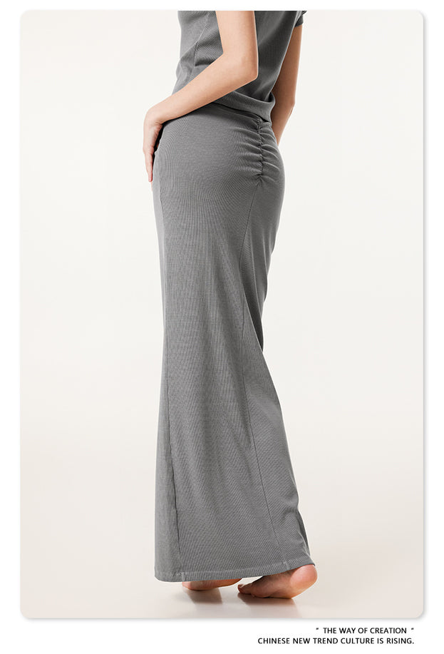 Summer fashionable and sexy slim-fitting pleated skirt