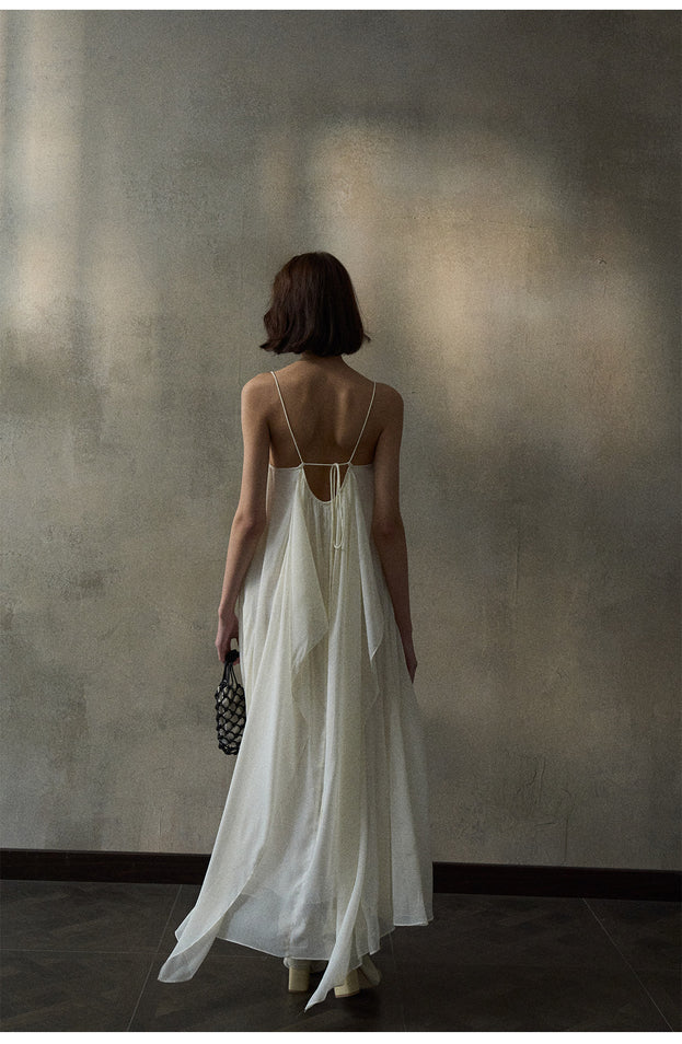 A Solid-Color, Elegant And Fashionable Irregular Tulle Backless Women Dress