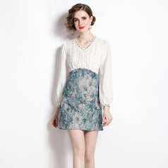 Fashion Vintage Temperament V-Neck Long-Sleeved A-Line Skirt Dress with Floral Color