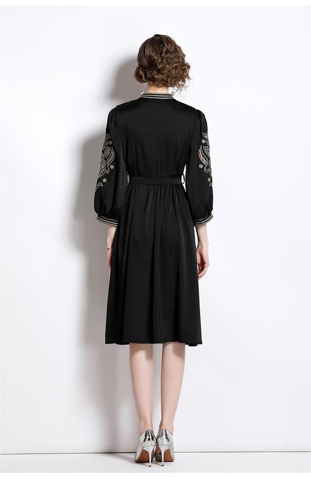 Temperament Elegant MIDI Skirt Embroidered Stand-Up Collar Lantern Sleeve Slim Dress