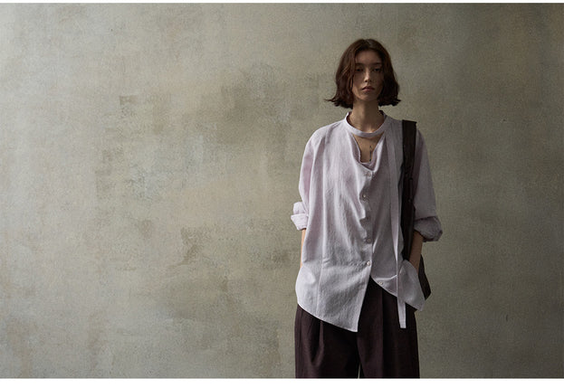 A Casual And Laid-Back With A Tencel Ribbon And Collar Women's Blouse