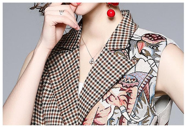 Color Matching Plaid Vest Coat and Short Two-Piece Suits
