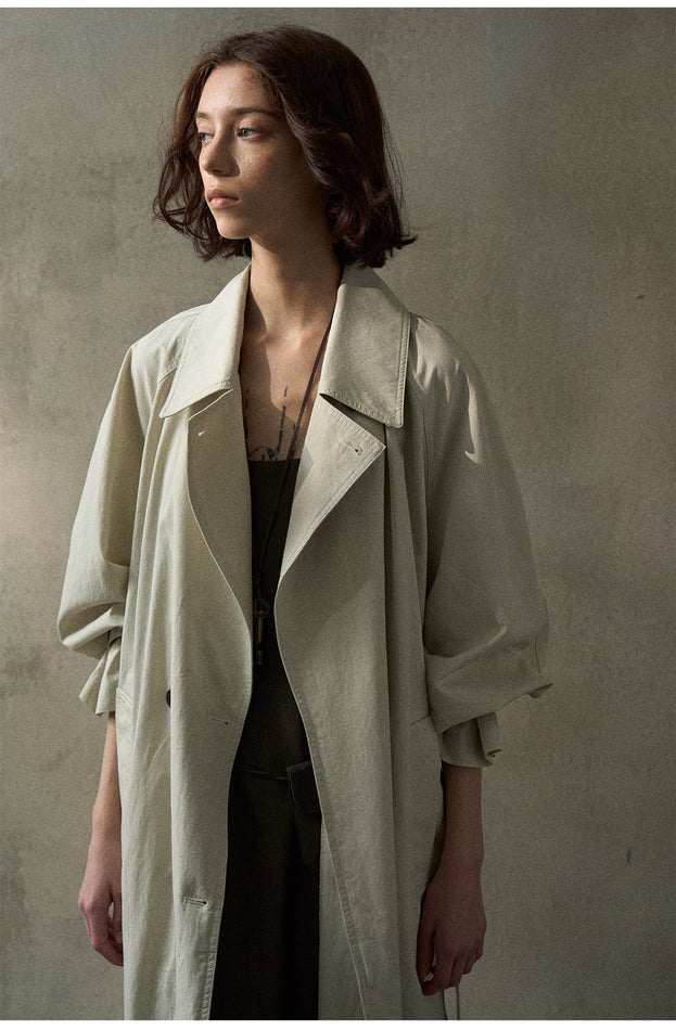 A Classic Commuter Easual Fashion Tie Collar Coat