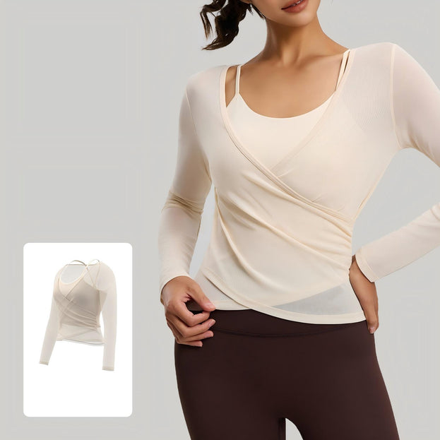 Long-Sleeved Halter Top Two-Piece Set with Underwire Yoga Top