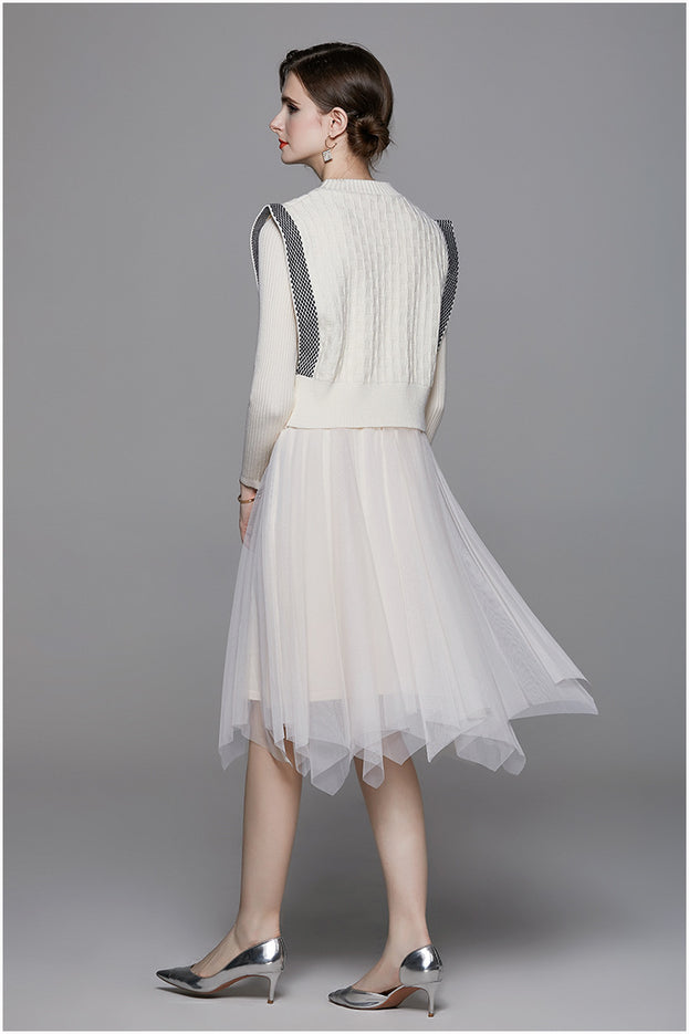 Temperament Mesh Gauze in the Long Dress Fold Wear Vest