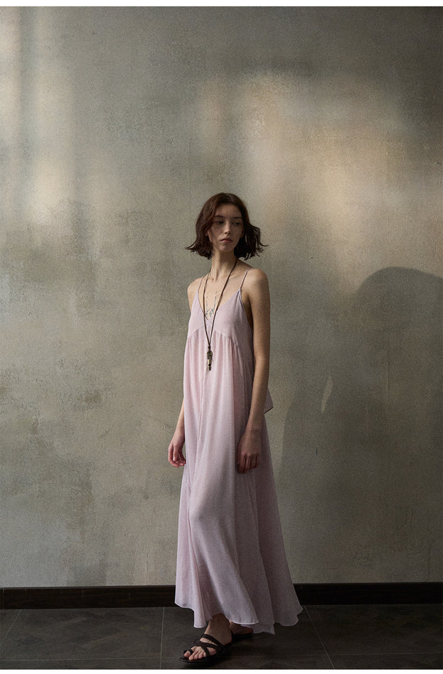 A Solid-Color, Elegant And Fashionable Irregular Tulle Backless Women Dress