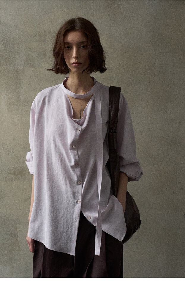 A Casual And Laid-Back With A Tencel Ribbon And Collar Women's Blouse