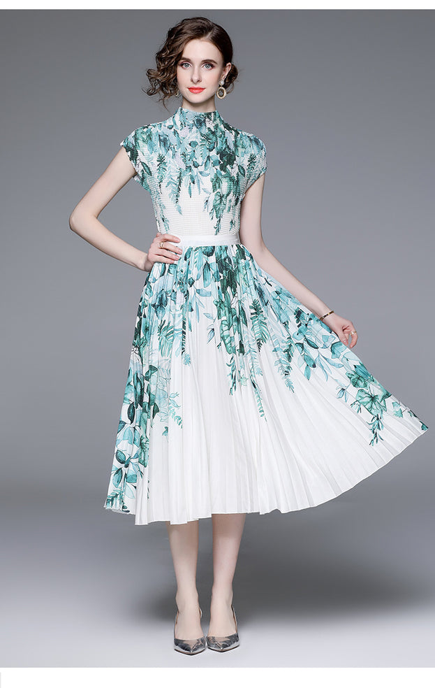 Senior Design Sense Floral Top Skirt Two-Piece Set
