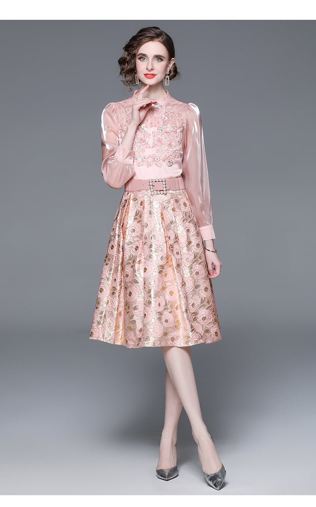 Elegant Pink Long-Sleeved Heavy Embroidery Dress