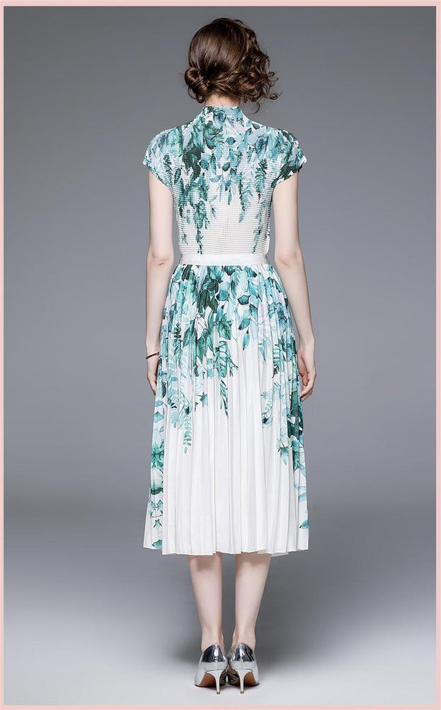 Senior Design Sense Floral Top Skirt Two-Piece Set