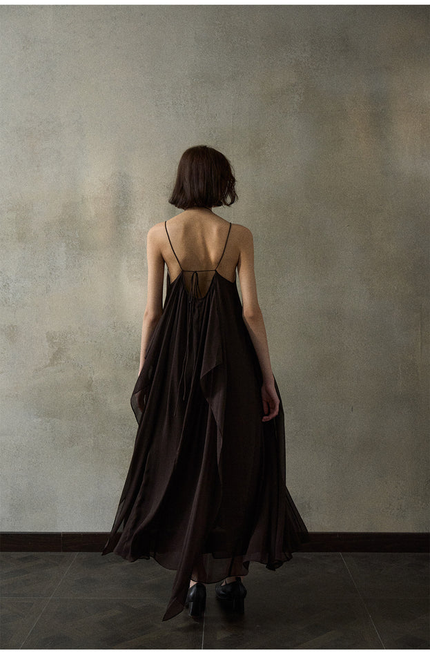A Solid-Color, Elegant And Fashionable Irregular Tulle Backless Women Dress