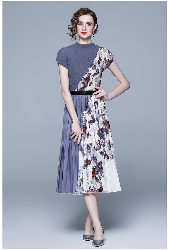 Vintage Print Pleated Short Sleeve Top and Pleated Skirt Fashion Two-Piece Suit