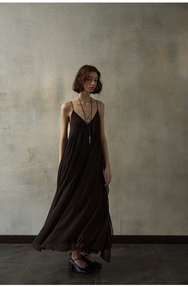A Solid-Color, Elegant And Fashionable Irregular Tulle Backless Women Dress