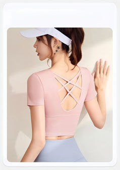 Bare-Chested Yoga Top with Built-in Cups for Women