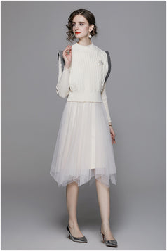 Temperament Mesh Gauze in the Long Dress Fold Wear Vest