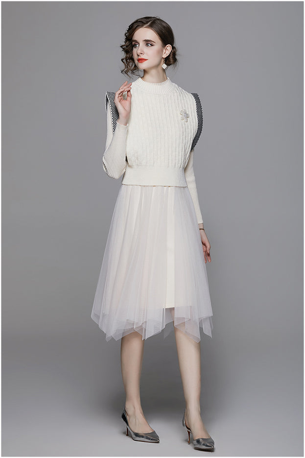 Temperament Mesh Gauze in the Long Dress Fold Wear Vest