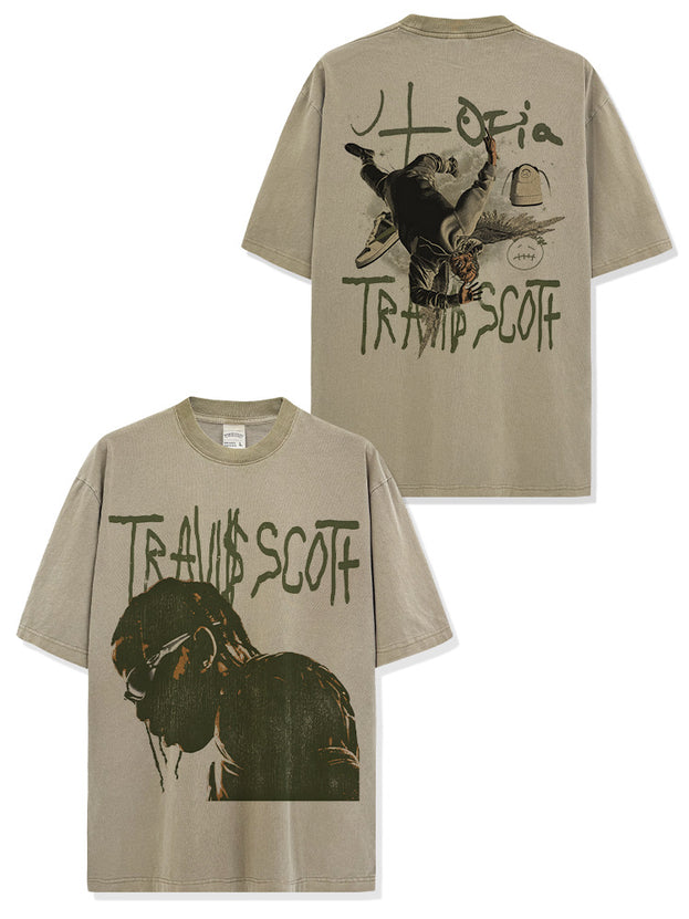 A Trendy, Youthful, Loose, Round-neck Printed Men's T-shirt