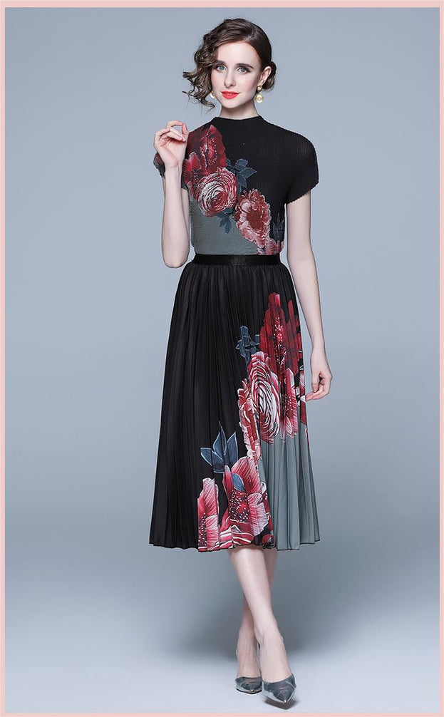 Vintage Print Pleated Short Sleeve Top and Pleated Skirt Fashion Two-Piece Suit