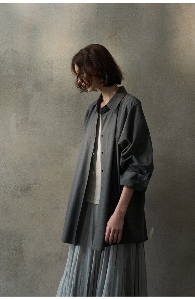 A Loose And Fashionable Button Mid-length Sleeved cotton Commuting Blouse