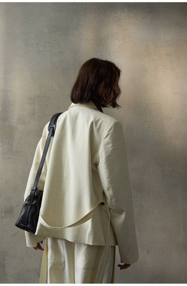 Fashionable, Casual And Comfortable Commuting Women Blazer