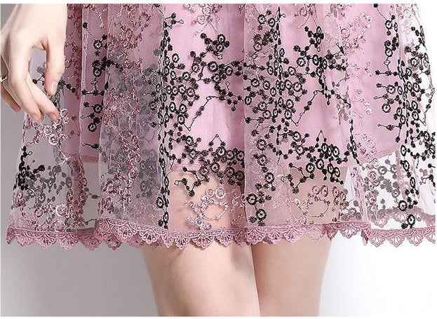 Lace Mesh Embroidery Fashion Seven-Point Sleeve Mid-Skirt Crewneck Dress