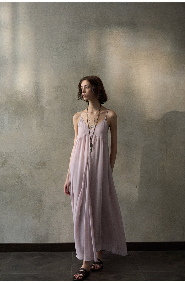 A Solid-Color, Elegant And Fashionable Irregular Tulle Backless Women Dress