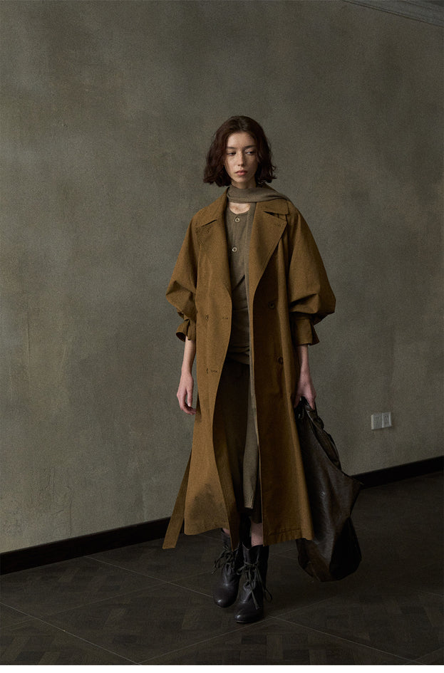 A Classic Commuter Easual Fashion Tie Collar Coat