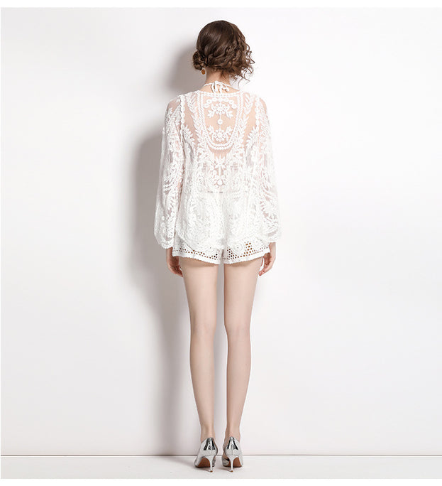 Embroidered Sunscreen Clothing and Hand Hook to Show Thin Suspenders and Hand Hook Hollowed Out Lace Shorts Suit