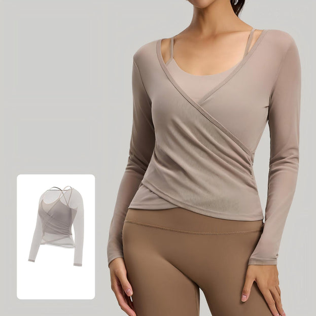 Long-Sleeved Halter Top Two-Piece Set with Underwire Yoga Top