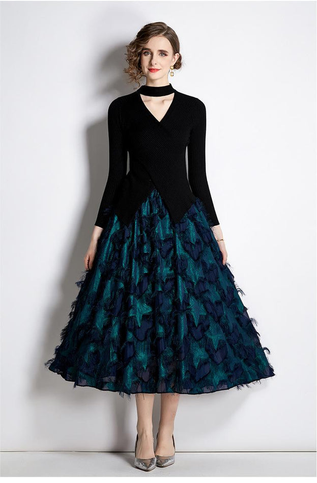V-Neck Cross Dlimming Knitted Top and Bronzed Five-Pointed Star Eyelashes Tassel Skirt Two-Piece Suit