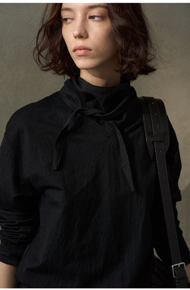 A Stylish, Casual, Simple And Slimming Commuting Blouse