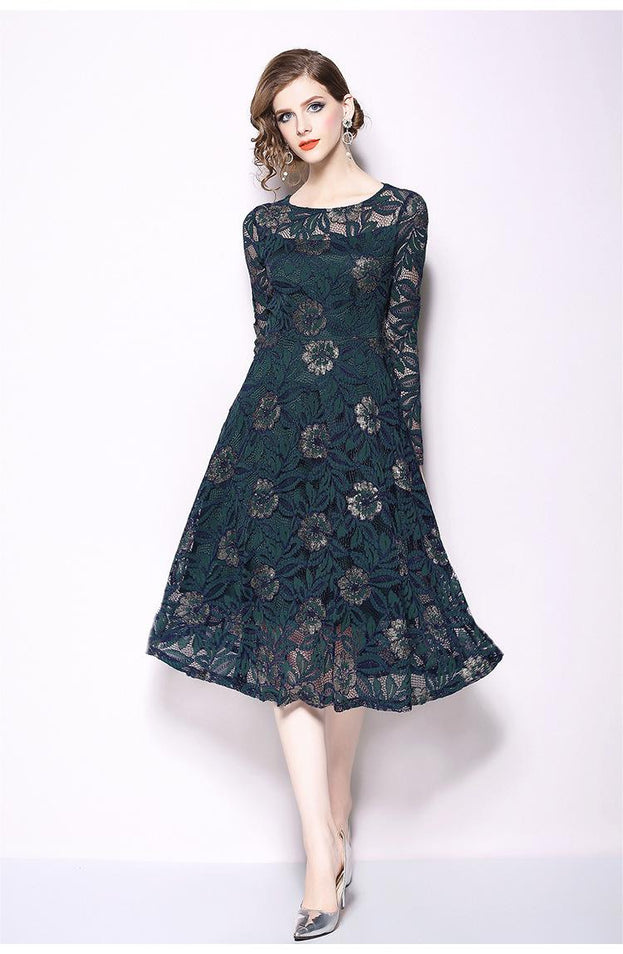 Silm-Fit Lace Dress