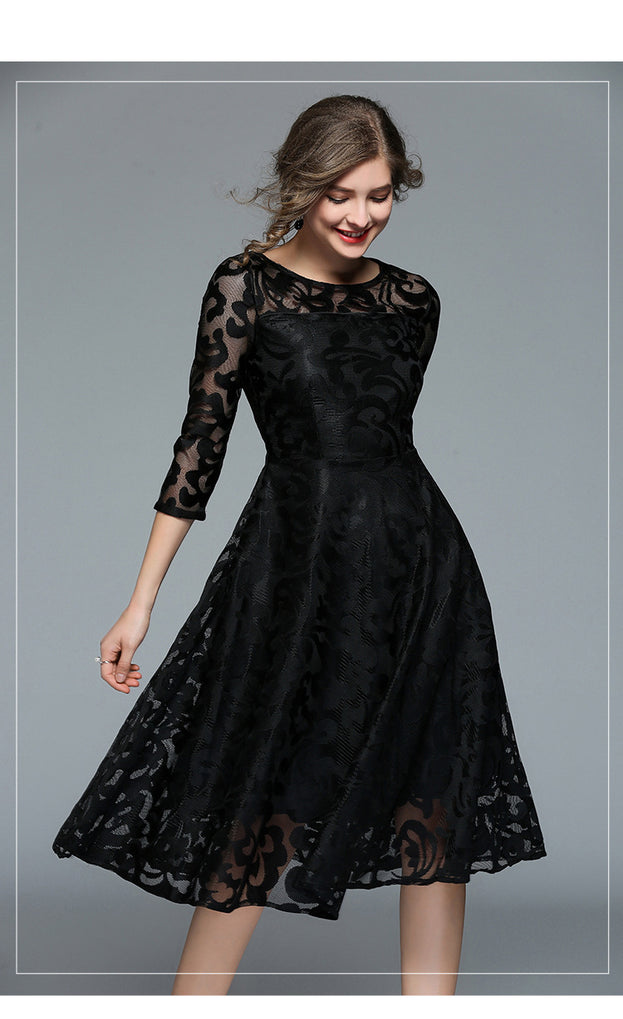 Slim Mid-Length Lace Dress with Large Swing