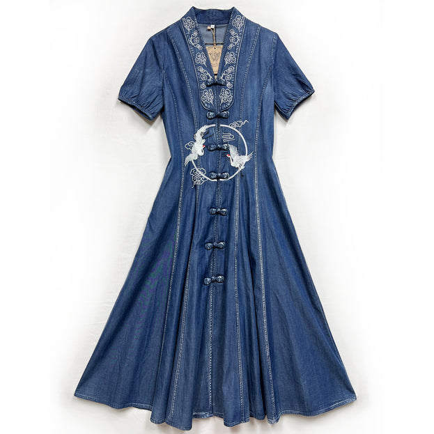 Embroidered Bodice Dress for Slimming