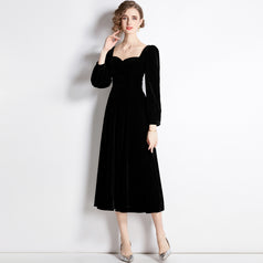 Velvet Dress with Square Neck and Long Sleeves