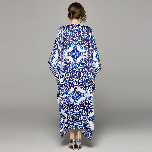 Fashionable Blue and White Porcelain One-Line Collar Loose Dress