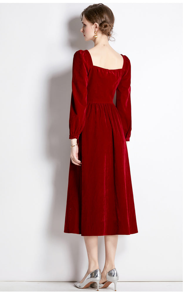 Velvet Dress with Square Neck and Long Sleeves
