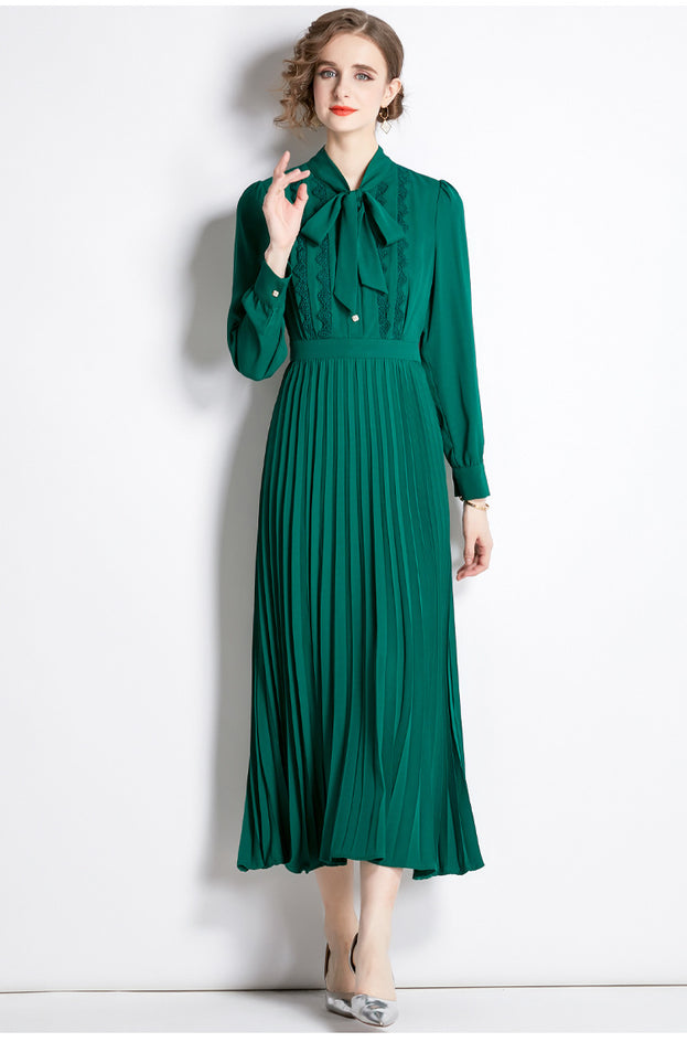 Long-Sleeved Water-Soluble Floral Patchwork Receiving Waist Pleated Long Skirt Dress