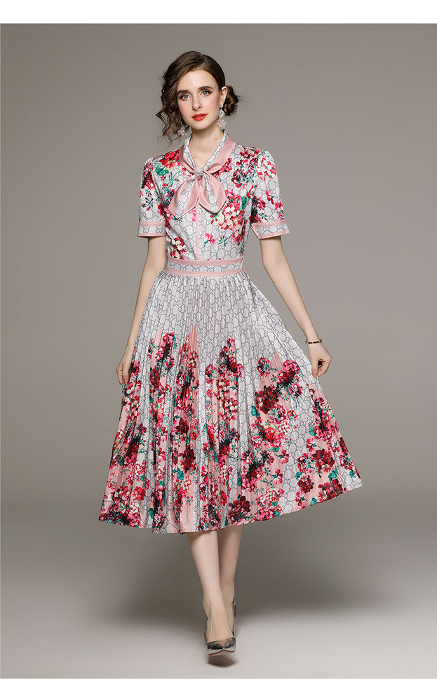 Fashion All-in-one Folded Waist Slimming Positioning Printed Short Sleeve Pleated Dress