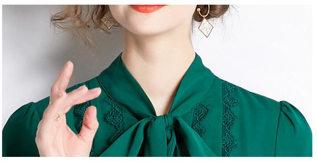 Long-Sleeved Water-Soluble Floral Patchwork Receiving Waist Pleated Long Skirt Dress